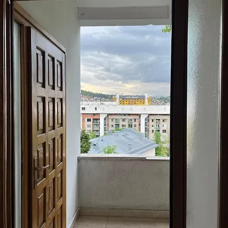 Kalemova Center Design 2-bedroom With Balcony And Garage * Σαράγεβο