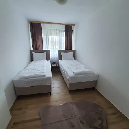 Kalemova Center Design 2-bedroom With Balcony And Garage *