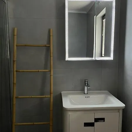 Kalemova Center Design 2-bedroom With Balcony And Garage *