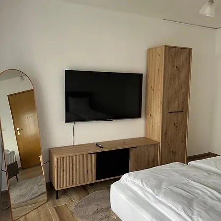 Σπίτι διακοπών Kalemova Center Design 2-bedroom With Balcony And Garage *