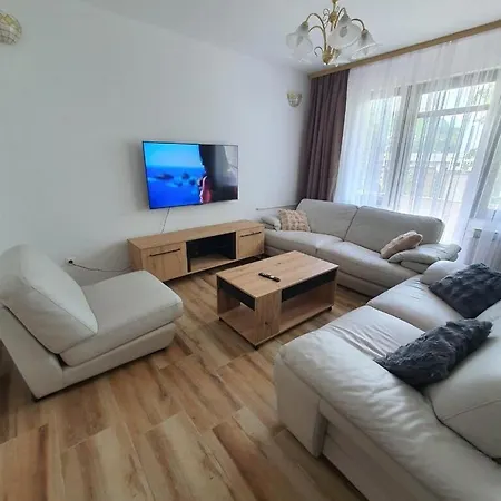 Kalemova Center Design 2-bedroom With Balcony And Garage *