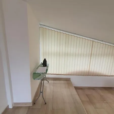 Σπίτι διακοπών Kalemova Center Design 2-bedroom With Balcony And Garage *