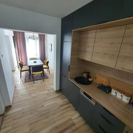 Σπίτι διακοπών Kalemova Center Design 2-bedroom With Balcony And Garage