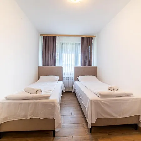 Casa de Férias Kalemova Center Design 2-bedroom With Balcony And Garage Saraievo