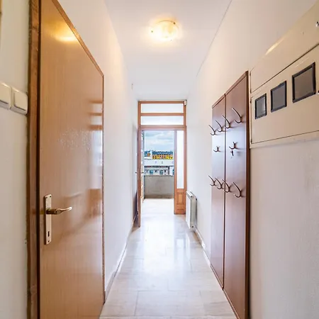 Kalemova Center Design 2-bedroom With Balcony And Garage Casa de Férias