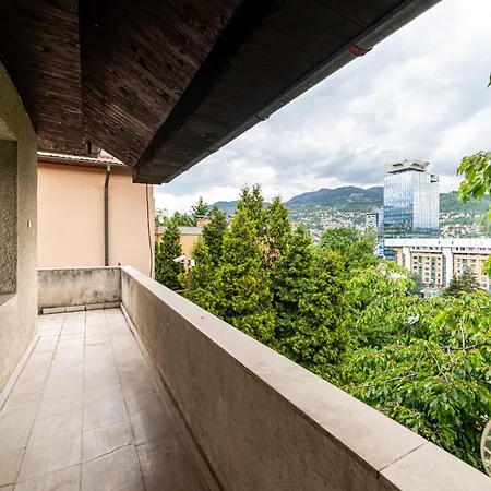 Kalemova Center Design 2-bedroom With Balcony And Garage * Saraievo