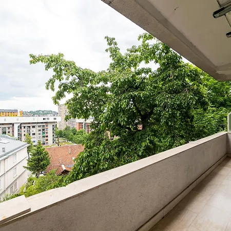 Kalemova Center Design 2-bedroom With Balcony And Garage Casa de Férias